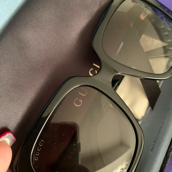 Authentic Gucci shades black